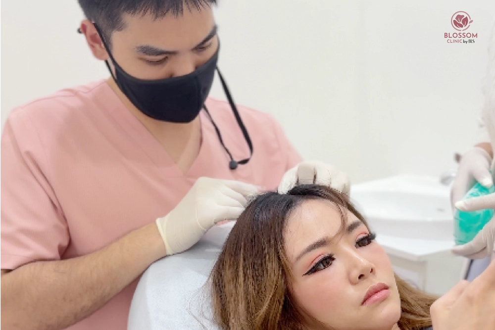 รีวิวการรักษา หมอบีม Blossom แพทย์ผิวหนัง ให้คำปรึกษาและดูแลคนไข้