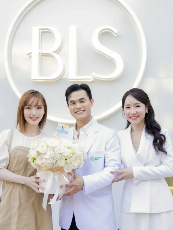 BLS & Blossom มุ่งมั่นสู่การเป็นผู้นำด้านศัลยกรรมย้อนวัย ยกกระชับใบหน้าย้อนวัย ด้วยการผ่าตัดดึงหน้า ดึงคอ ปลูกผม ศัลยกรรมหน้าอก และการดูแลผิว