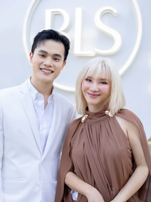 BLS & Blossom มุ่งมั่นสู่การเป็นผู้นำด้านศัลยกรรมย้อนวัย ยกกระชับใบหน้าย้อนวัย ด้วยการผ่าตัดดึงหน้า ดึงคอ ปลูกผม ศัลยกรรมหน้าอก และการดูแลผิว